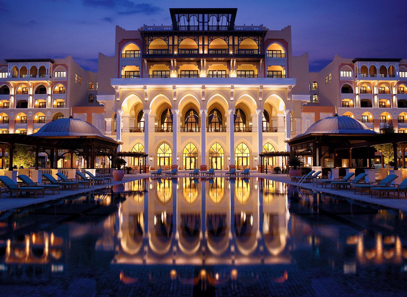 Shangri-La Hotel Apartments Qaryat Al Beri 아부다비 외부 사진